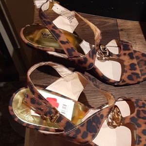 MICHAEL KHORS SLING BACKS SZ 9 $25  CALL IT SPRING